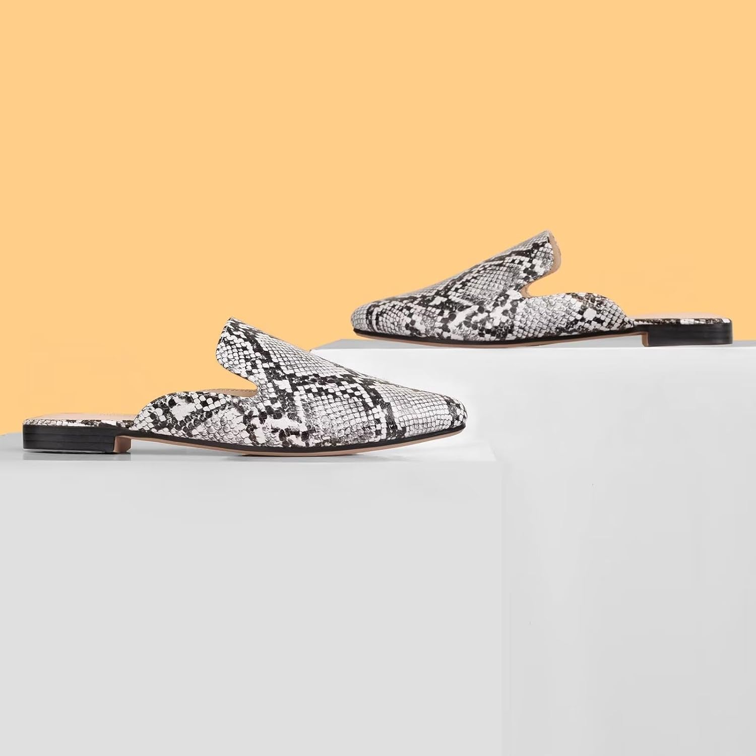 All-Season Women'S Mules：Pointed Toe Backless Loafers：Slip-On Dressy Comfortable Casual Office Business Flat Shoes for Working Women Aged 25-45