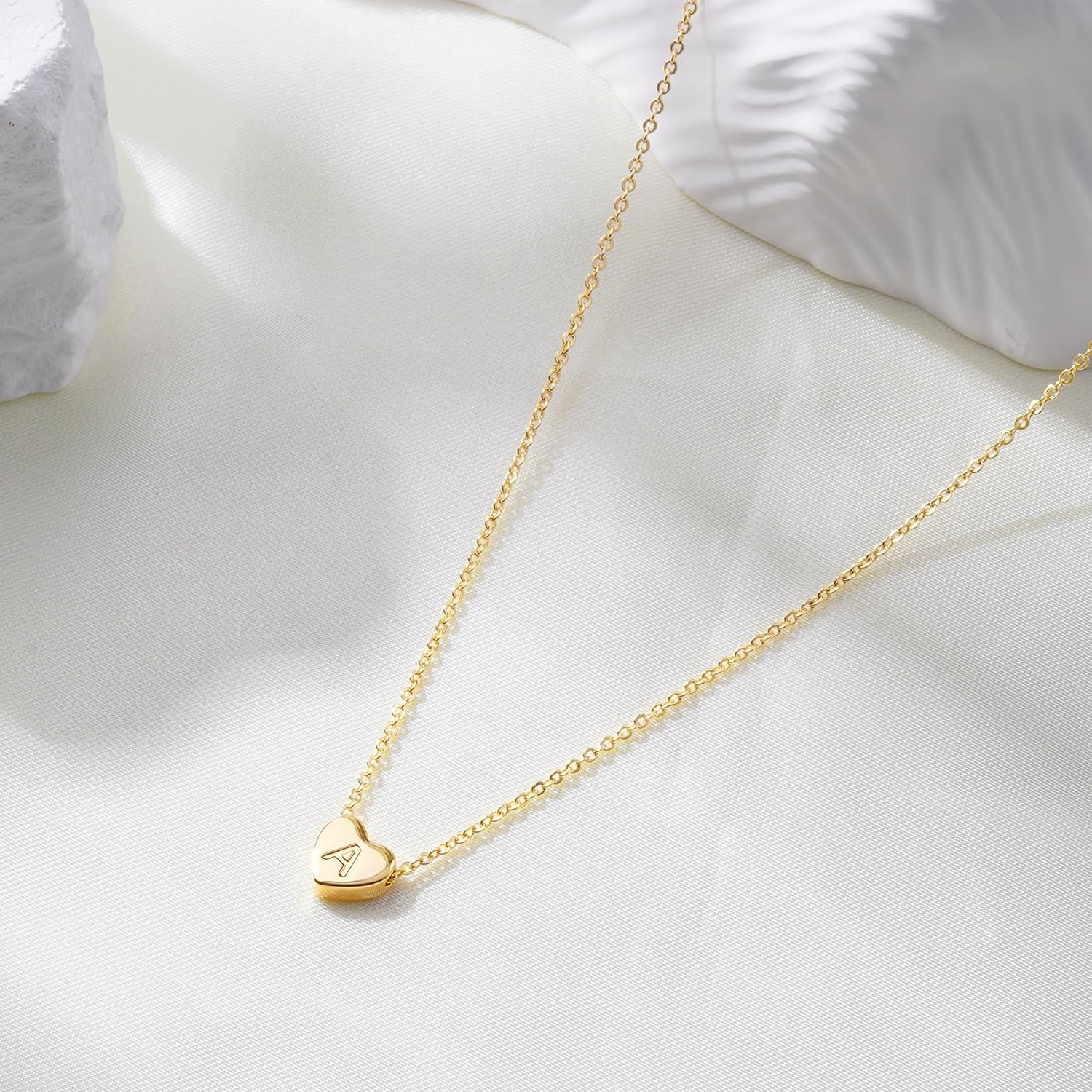 Heart Initial Necklaces for Women Girls - 14K-Gold-Plated Heart Pendant Letter Alphabet Necklace Letter Initial Necklace Gifts for Girls Teens