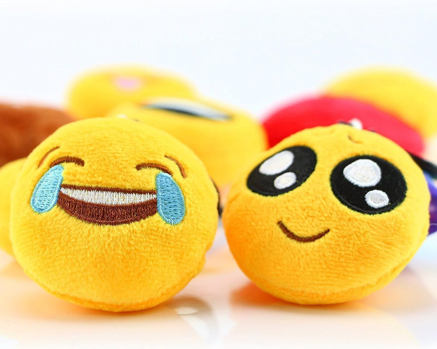 Emoticon Keychain, Emoticon Plush Key Chain Bulk Toy Valentine'S Day Gifts Birthday Party Favors Supplies, Treasure Box Rewards Carnival Prizes Easter Basket Stuffers for Kids, 2" Set of 30